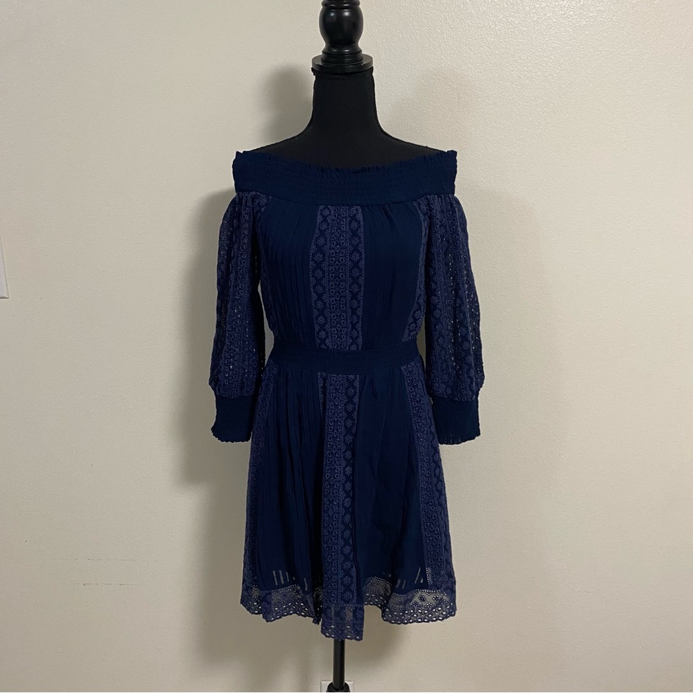 Alice + Olivia Dress Women’s Size 0 Indigo Pammy Eyelet lace Off the Shoulder